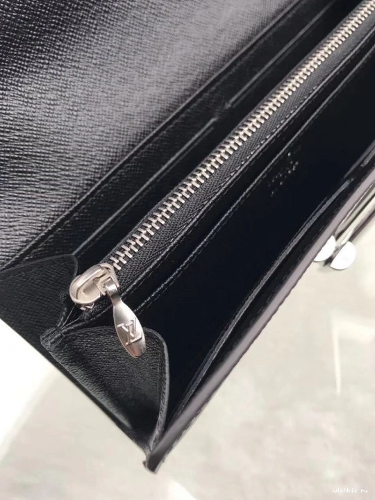 WIS Wallet Vuitton Louis Twist 0224